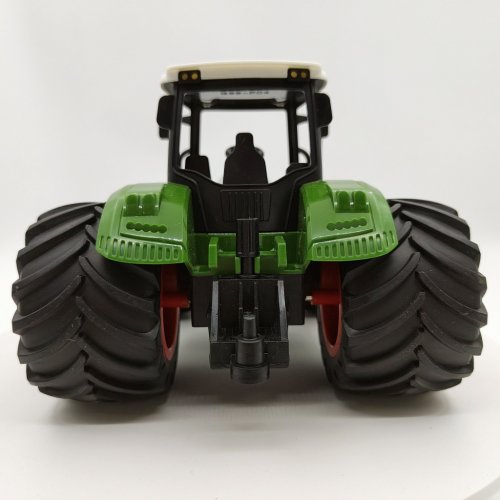 1/24 Méretarányú Vasatagkerekű Játék Traktor