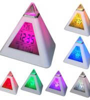 Ébresztőóra, digitális óra, asztali óra (színváltós, piramis alakú)