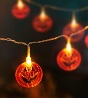 Halloween-i LED-es fényfüzér - tök - 10 LED - 2 x AA - 1,35 m