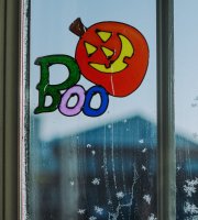 Halloween-i ablakdekor - "Boo" tök