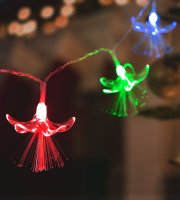LED fényfüzér - virágos - 20 LED - 2,85 méter - színes - 2 x AA