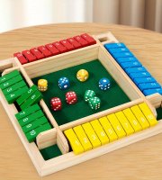 Színes kockás társasjáték