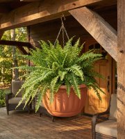 Műanyag függesztett cserép lánccal -  terrakotta - 30 x 18 cm